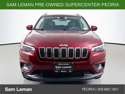Used 2019 Jeep Cherokee Latitude Plus w/ Cold Weather Group AWD/4WD image 2