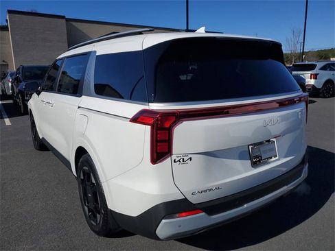 New 2026 Kia Carnival EX image 6