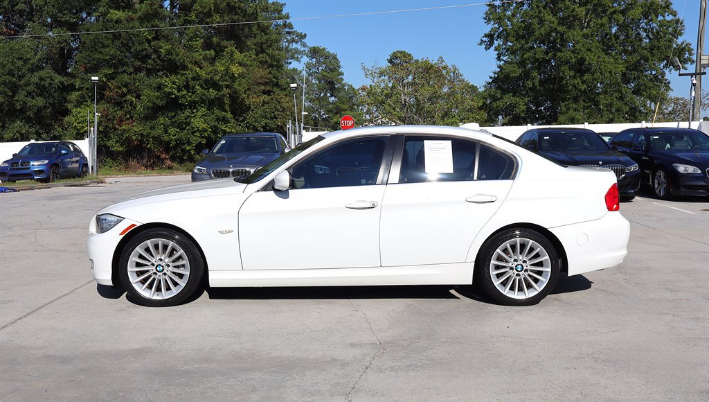 Used 2011 BMW 335d Sedan RWD image 4