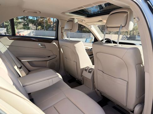 Used 2014 Mercedes-Benz E 350 4MATIC Sedan image 21