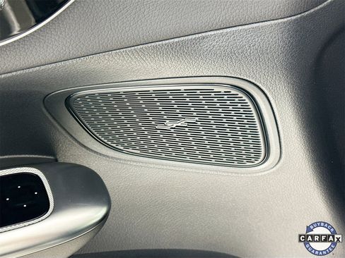 Used 2025 Mercedes-Benz GLC 350e 4MATIC image 20