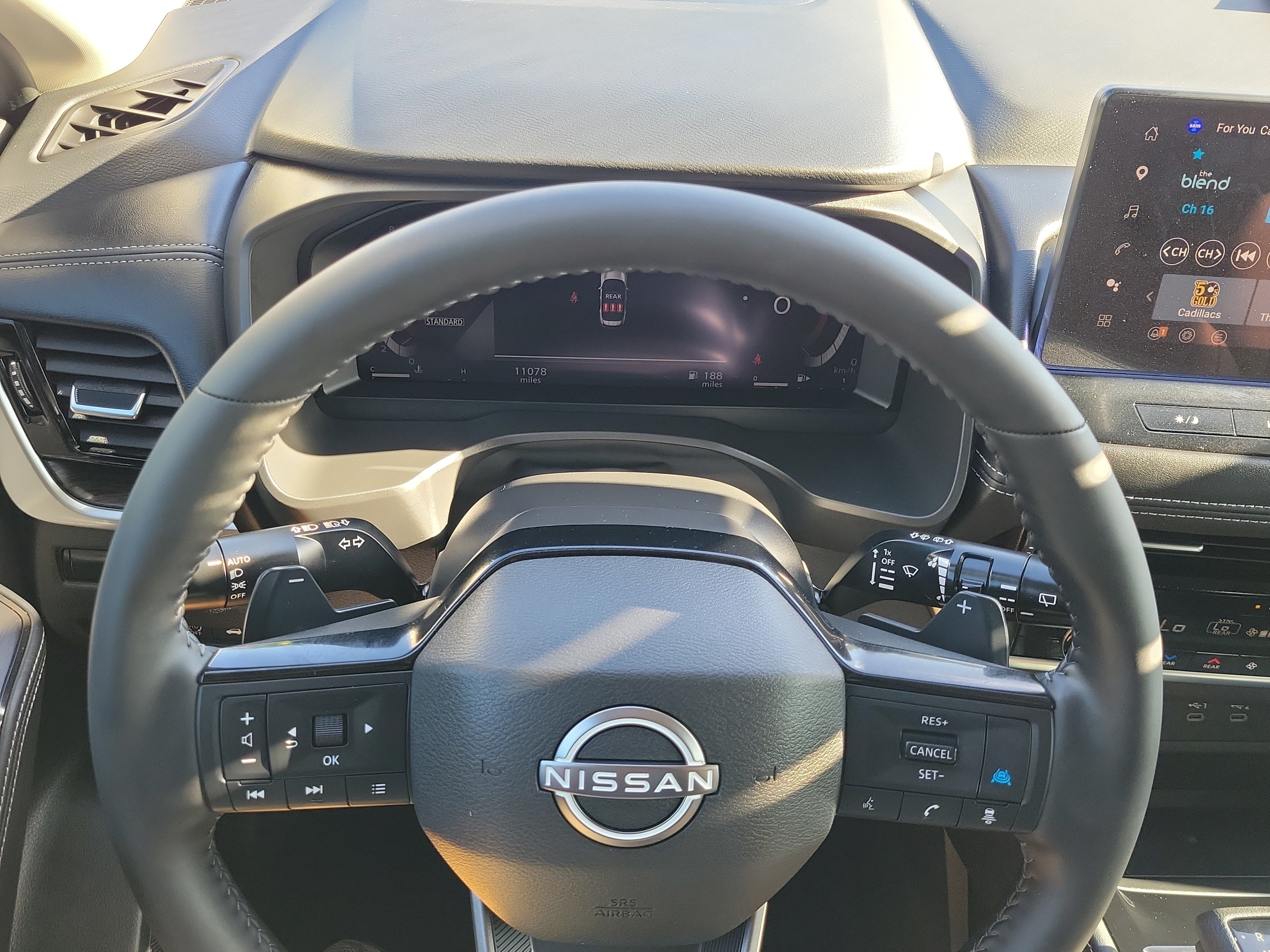 Certified 2025 Nissan Rogue Platinum w/ Platinum Premium Package FWD image 19