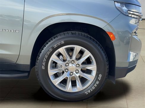 Used 2023 Chevrolet Suburban Premier image 50