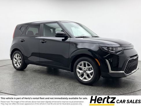Used 2025 Kia Soul LX w/ LX Technology Package FWD image 1
