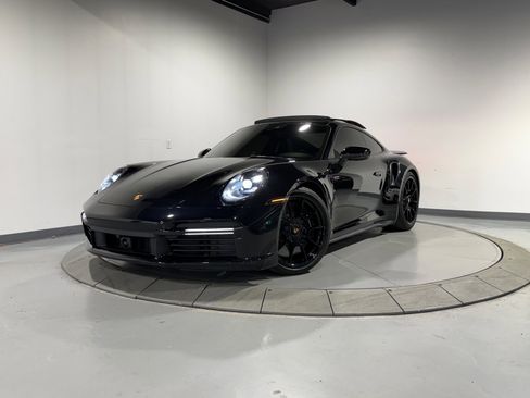 Used 2022 Porsche 911 Turbo S image 2