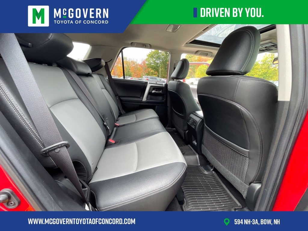 Used 2020 Toyota 4Runner SR5 Premium w/ Moonroof Package AWD/4WD image 22