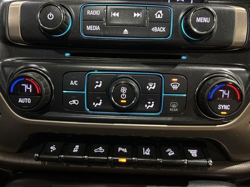 Used 2017 GMC Sierra 2500 Denali AWD/4WD image 32