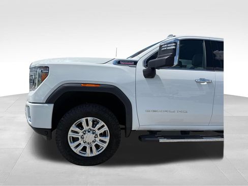 Used 2023 GMC Sierra 2500 Denali w/ Denali Ultimate Package AWD/4WD image 24