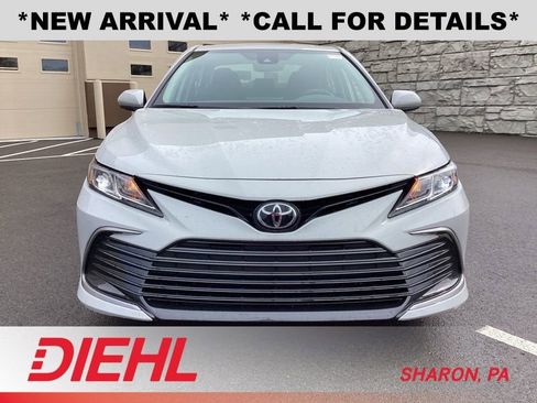 Used 2023 Toyota Camry LE FWD image 2