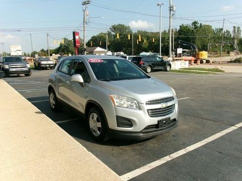 Used 2016 Chevrolet Trax LS FWD image 4