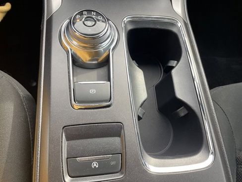 Used 2017 Ford Fusion SE w/ Fusion SE Technology Package image 46