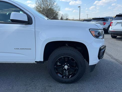 Used 2022 Chevrolet Colorado LT w/ Fleet Safety Package image 37
