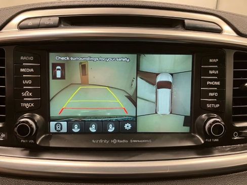 Used 2016 Kia Sorento SX w/ SXL Technology Package AWD/4WD image 46