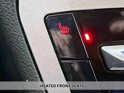 Used 2022 Ford Explorer XLT w/ Class IV Trailer Tow Package image 5