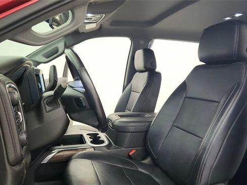 Used 2021 Chevrolet Silverado 1500 LT Trail Boss w/ Convenience Package II image 28