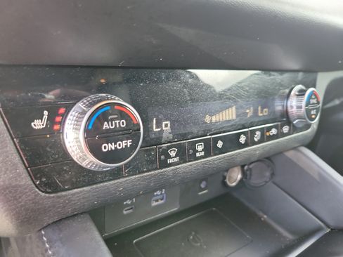 Used 2024 Mitsubishi Outlander SE Black Edition AWD/4WD image 28