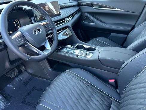 New 2026 INFINITI QX60 Autograph w/ Dark Cargo Package image 9