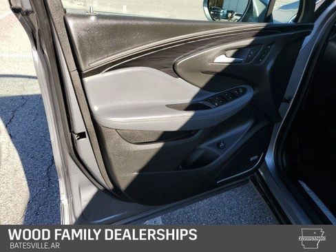 Used 2020 Buick Envision Premium image 23