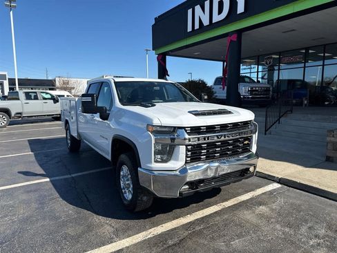 Used 2022 Chevrolet Silverado 2500 LT w/ Convenience Package image 2