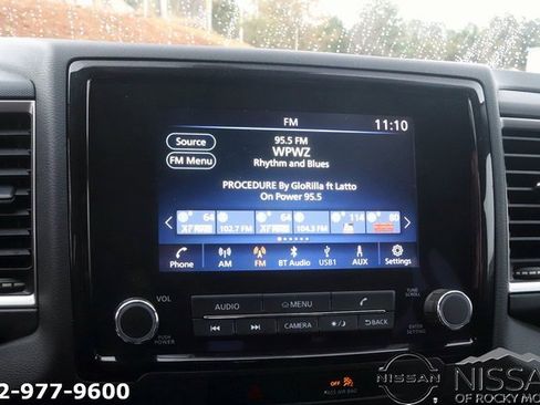 Used 2022 Nissan Frontier SV w/ Technology Package image 21