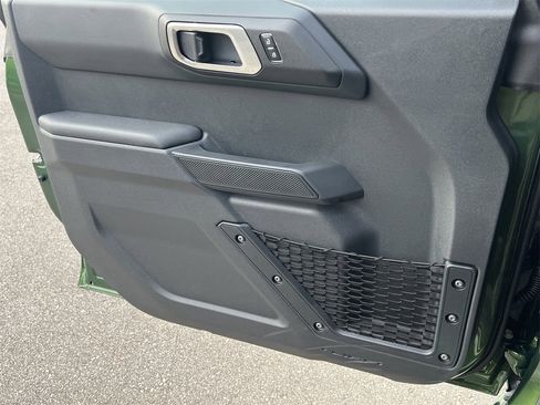 New 2025 Ford Bronco 4-Door image 15