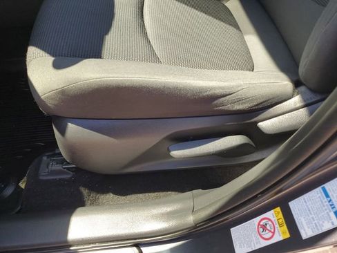 Used 2019 Toyota RAV4 LE w/ All Weather Liner Package AWD/4WD image 18