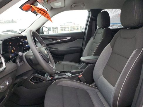 Used 2024 Chevrolet TrailBlazer LT w/ Driver Confidence Package image 5