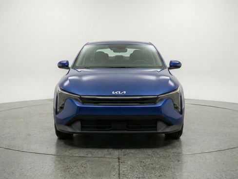 Used 2025 Kia K4 LXS image 2