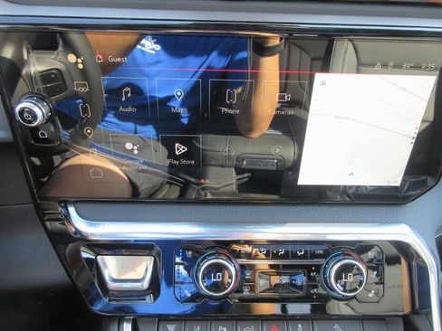 New 2026 GMC Sierra 2500 Denali w/ Denali Reserve Package image 20