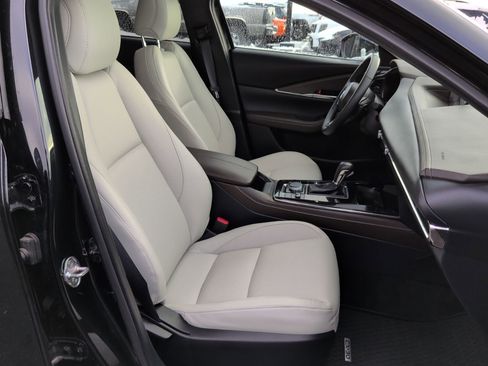 Certified 2025 MAZDA CX-30 AWD 2.5 S w/ Premium Package image 18