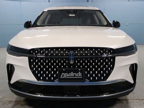 New 2026 Lincoln Nautilus Premier w/ Equipment Group 102A AWD/4WD image 25