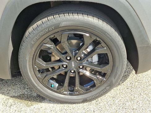 Used 2021 GMC Terrain SLT w/ Infotainment Package II AWD/4WD image 8