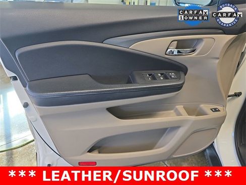 Used 2017 Honda Pilot EX-L image 11