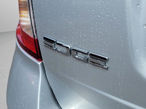 Used 2013 Ford Edge Limited w/ Driver Entry Pkg FWD image 43