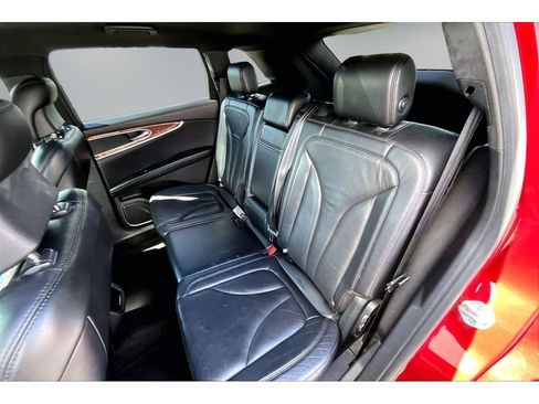 Used 2016 Lincoln MKX Reserve w/ Equipment Group 102A AWD/4WD image 19