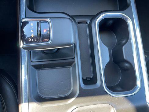 Used 2023 GMC Sierra 1500 SLT w/ SLT Convenience Package image 15