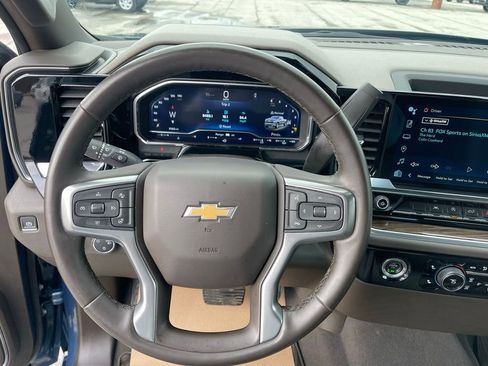 Used 2024 Chevrolet Silverado 1500 LT w/ Z71 Off-Road Package image 14