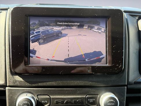 Used 2025 RAM ProMaster 2500 w/ U-Haul Equipment Group FWD image 21