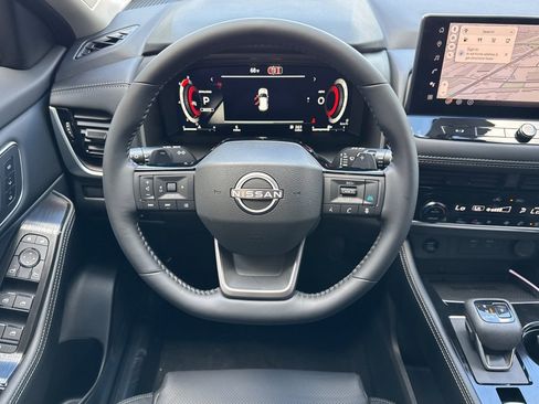 New 2026 Nissan Rogue Platinum w/ Platinum Premium Package AWD/4WD image 11