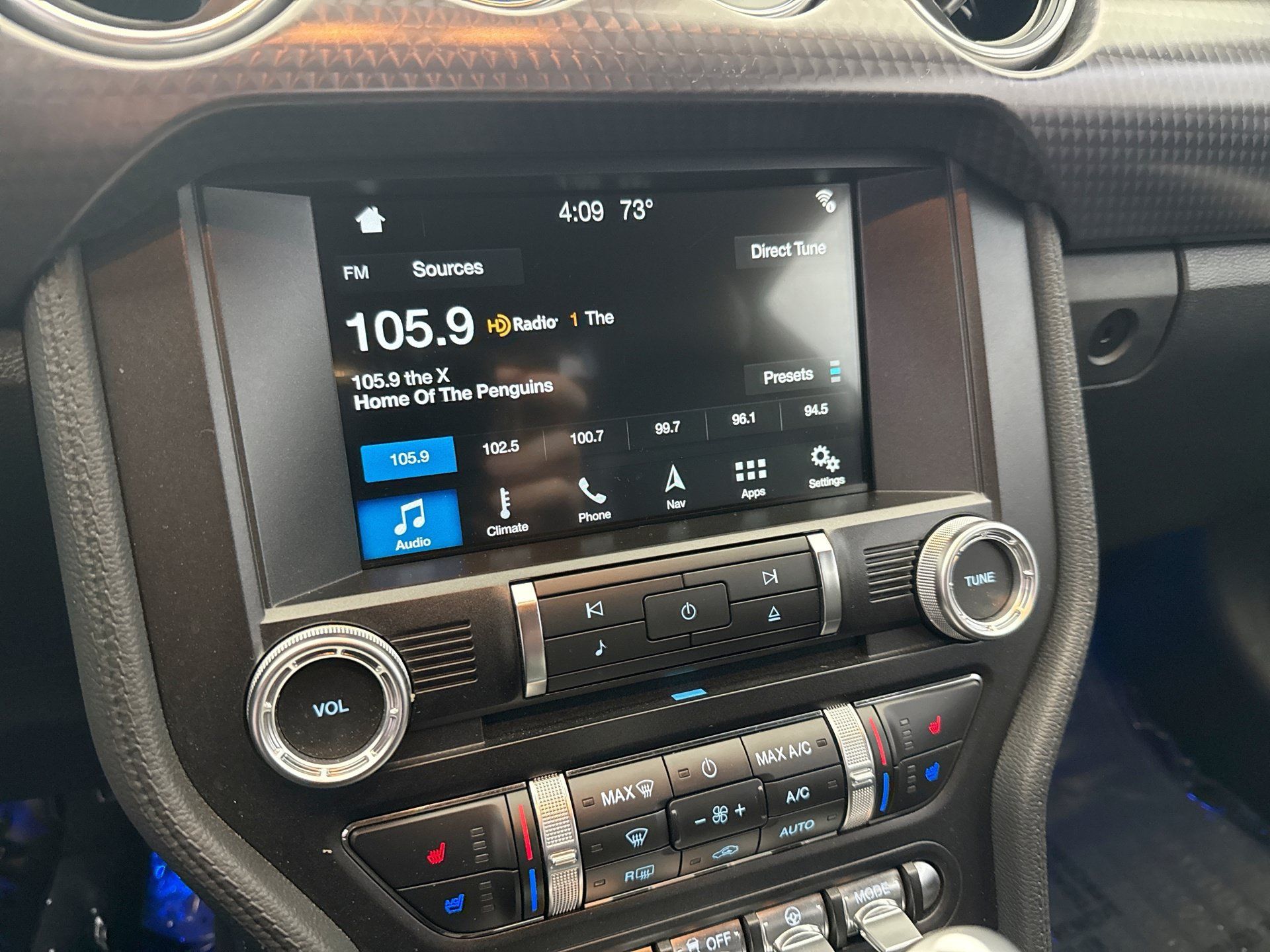 Used 2018 Ford Mustang GT Premium w/ GT Performance Package RWD image 14