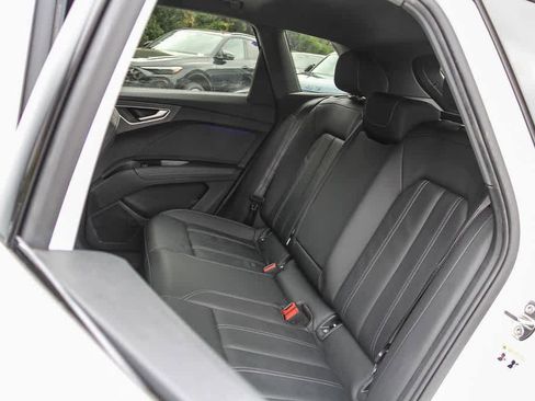 Used 2023 Audi Q4 e-tron Premium Plus w/ Premium Plus RWD image 17