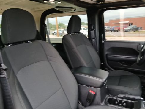 Used 2022 Jeep Wrangler Sport AWD/4WD image 77