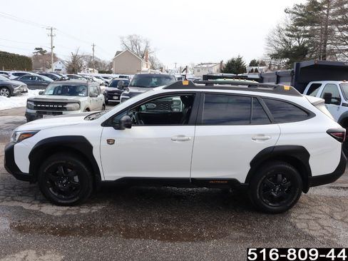 Used 2024 Subaru Outback Wilderness image 7