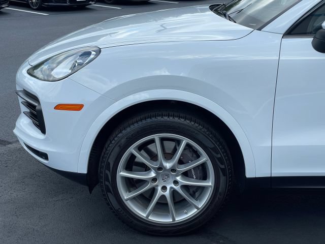 Used 2023 Porsche Cayenne AWD/4WD image 15