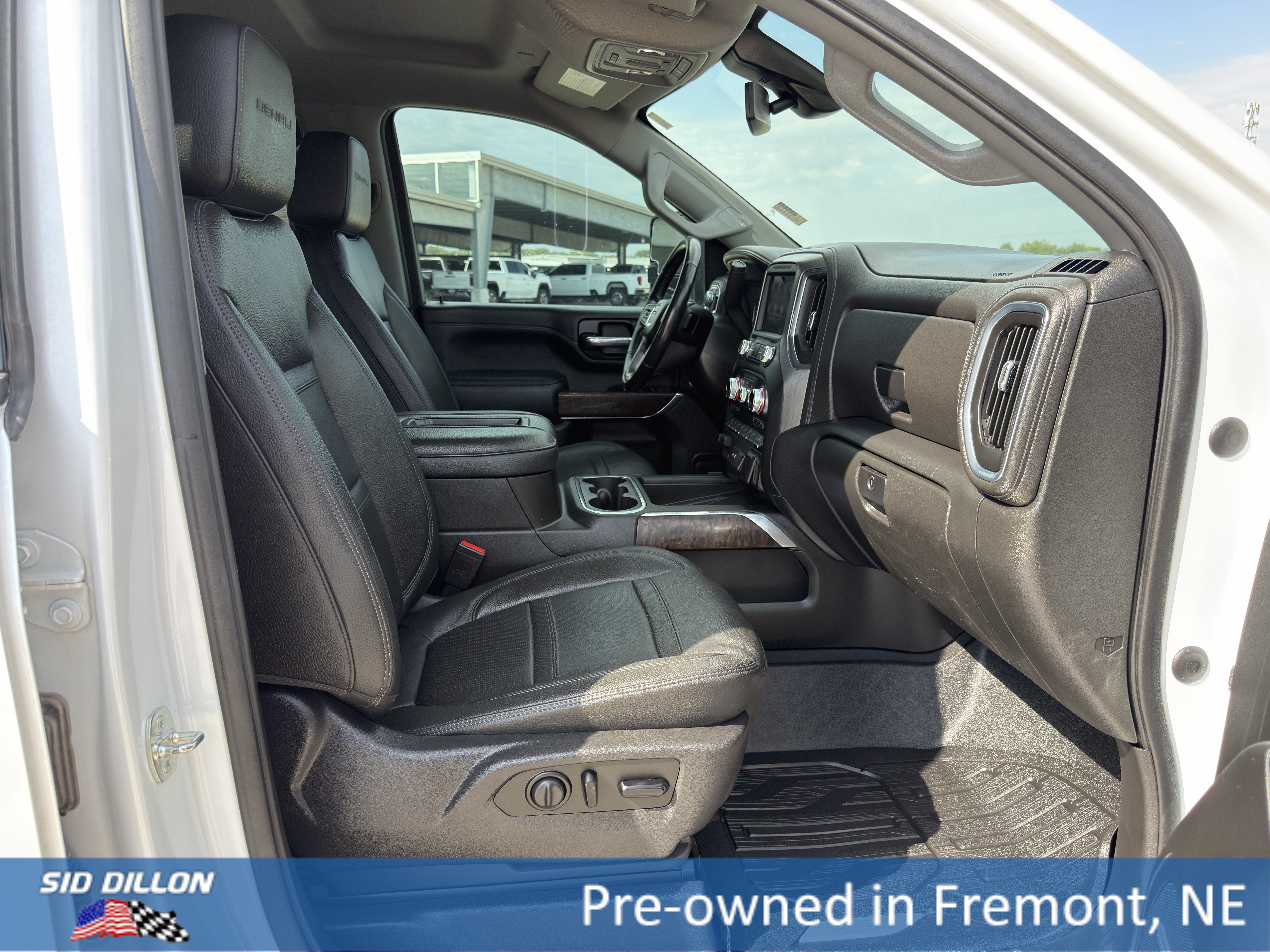 Used 2021 GMC Sierra 2500 Denali AWD/4WD image 18