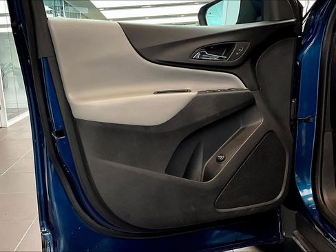 Used 2020 Chevrolet Equinox LT image 40