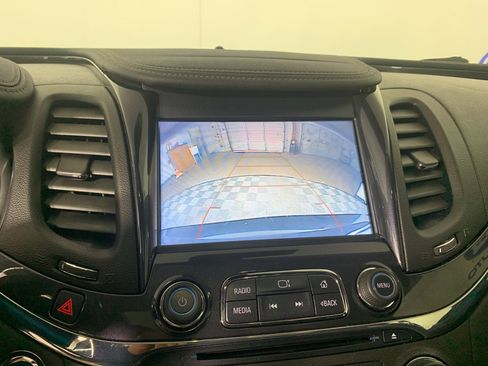 Used 2018 Chevrolet Impala Premier w/ Premier Confidence Package image 27