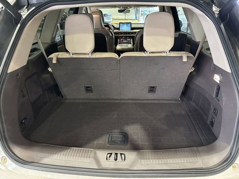 Used 2020 Lincoln Aviator Reserve w/ Equipment Group 202A image 10