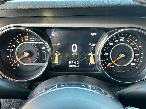 Used 2020 Jeep Gladiator Overland image 37