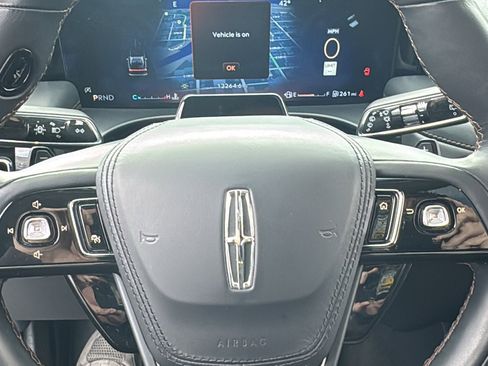 Used 2025 Lincoln Aviator Reserve w/ Jet Appearance Package AWD/4WD image 18